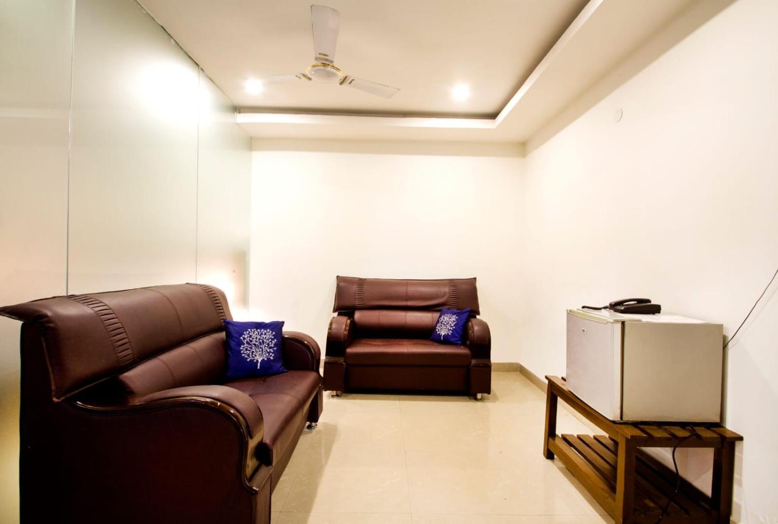 Hotel Rainbow International Shamshabad Хидерабад Екстериор снимка