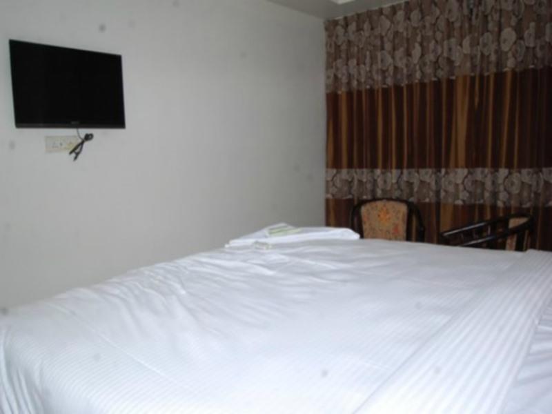 Hotel Rainbow International Shamshabad Хидерабад Екстериор снимка
