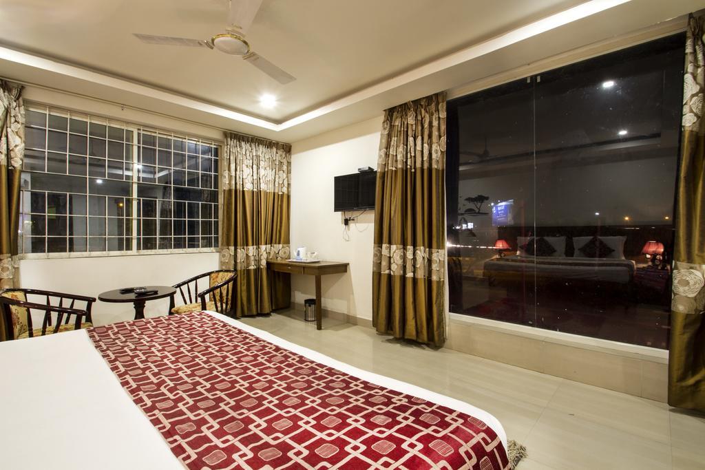 Hotel Rainbow International Shamshabad Хидерабад Екстериор снимка