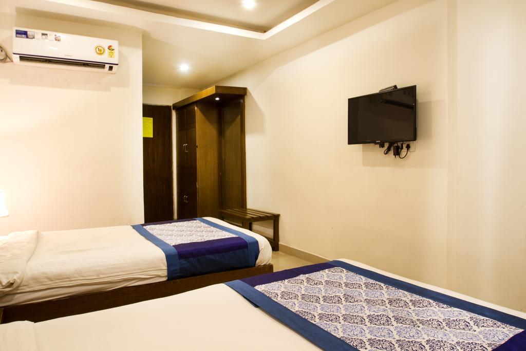 Hotel Rainbow International Shamshabad Хидерабад Екстериор снимка