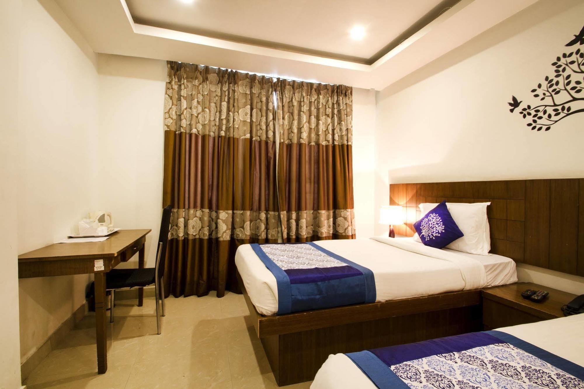 Hotel Rainbow International Shamshabad Хидерабад Екстериор снимка