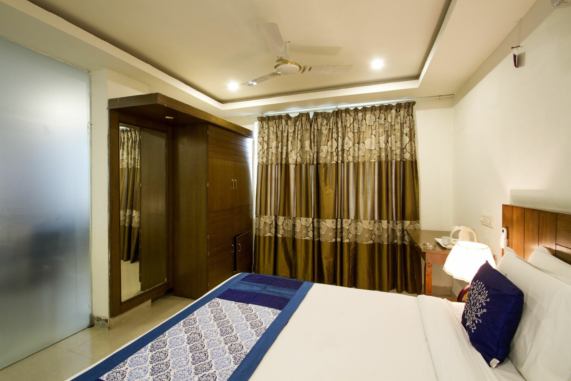 Hotel Rainbow International Shamshabad Хидерабад Екстериор снимка