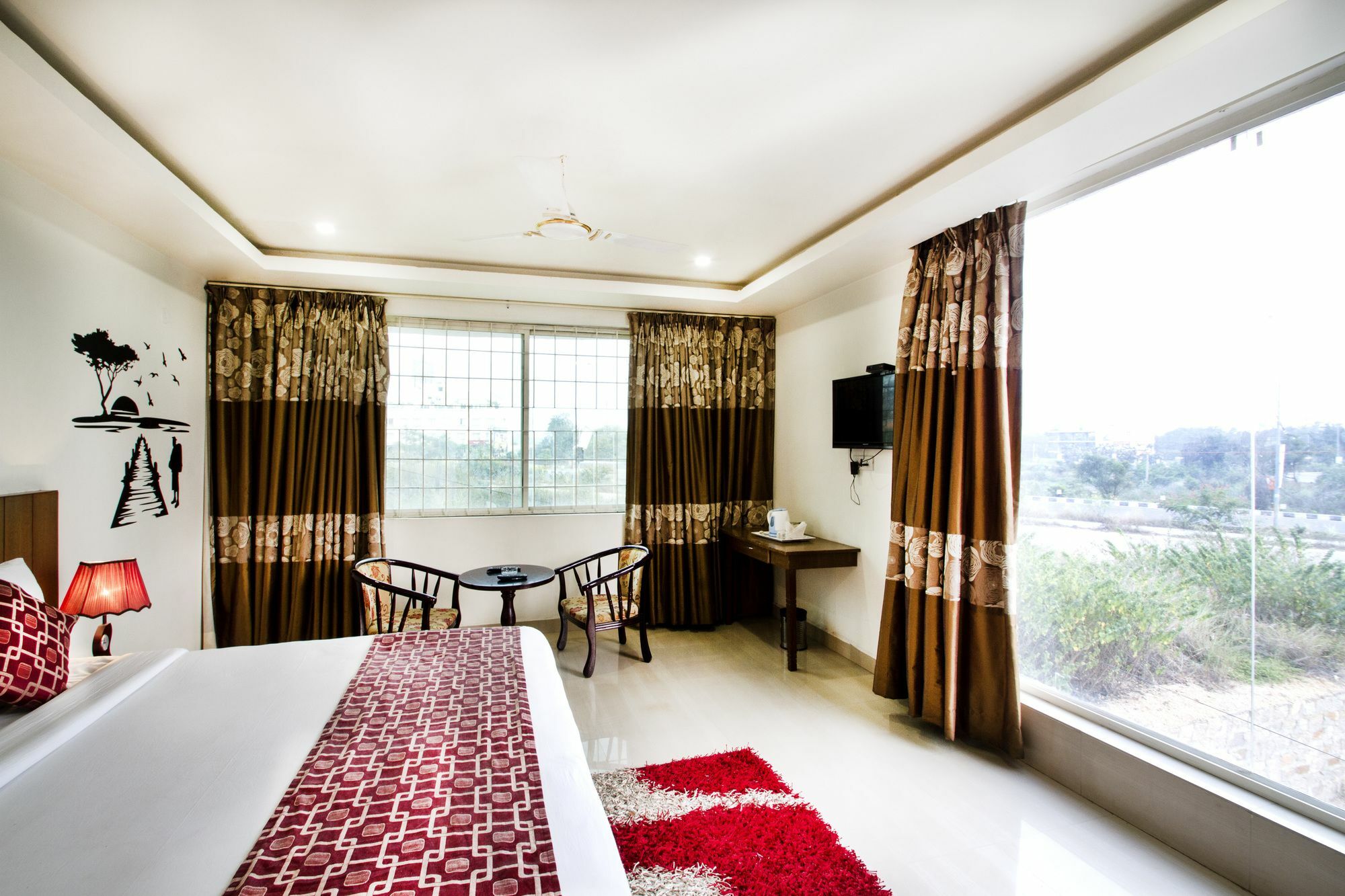 Hotel Rainbow International Shamshabad Хидерабад Екстериор снимка